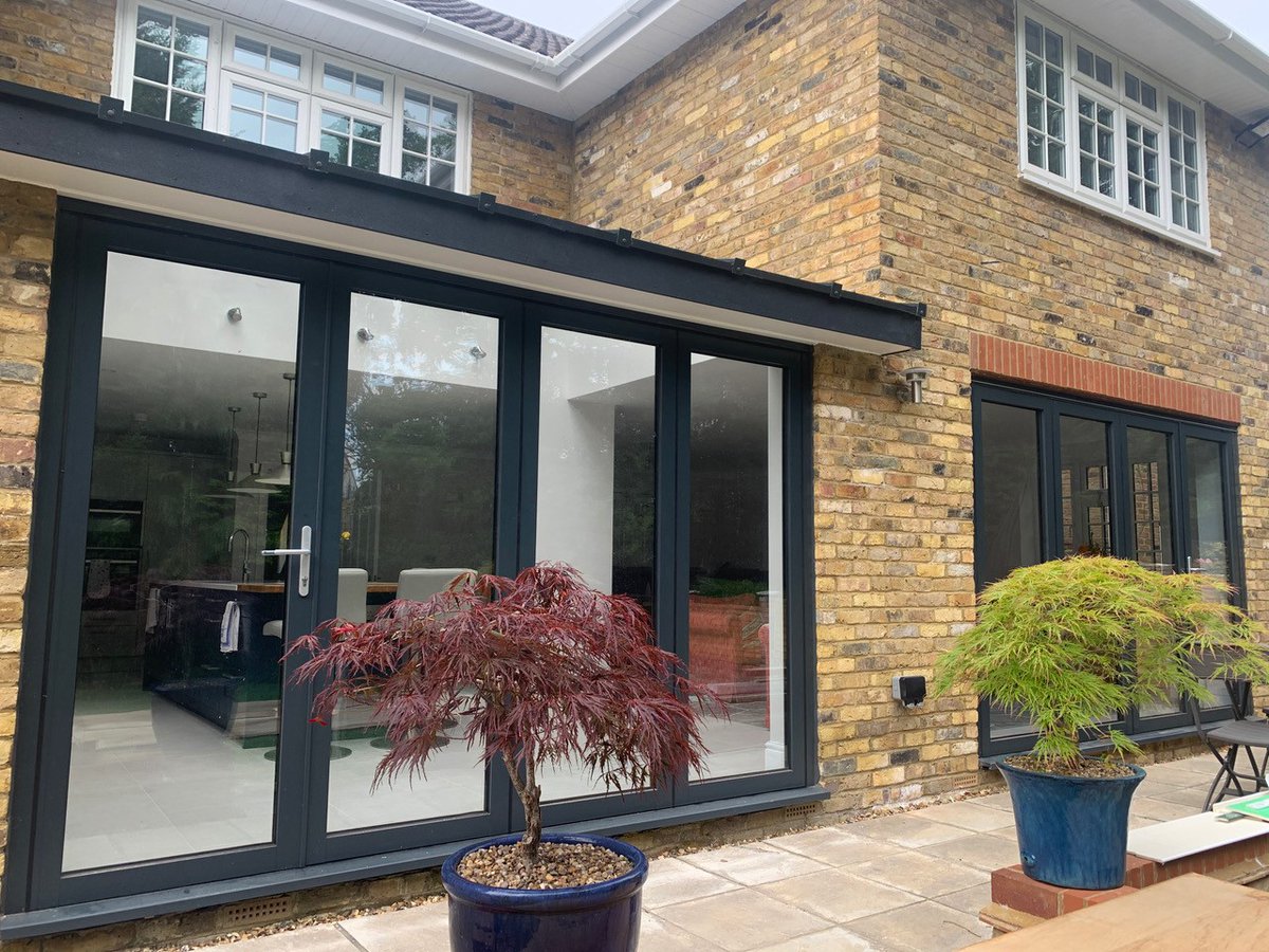 Bring nature closer.

With wide openings and seamless design, Swing &amp; Slide Patio Doors make your garden feel like an extension of your living room 🏡

🌐 swingandslide.co.uk