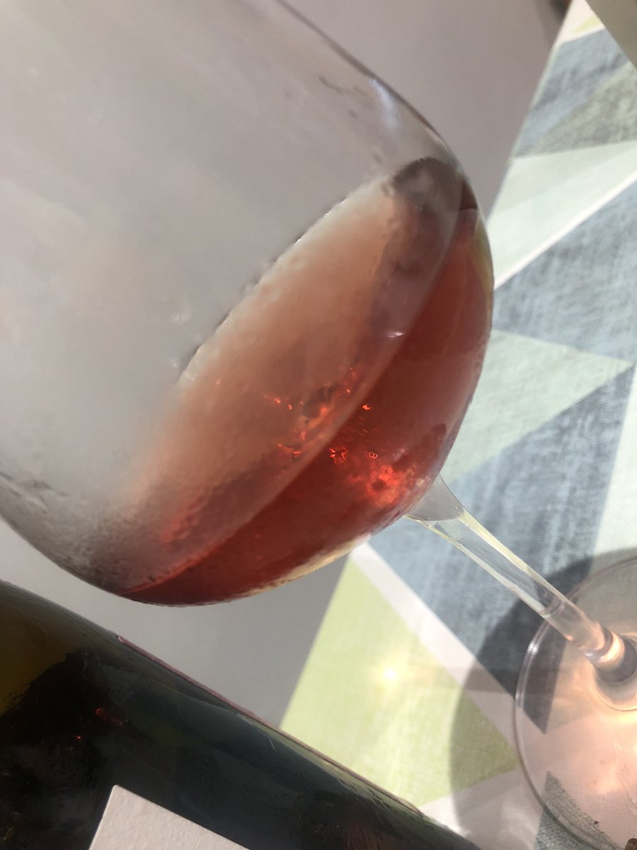 Y como cada tercer viernes del mes de septiembre, toca celebrar el día Internacional de la Garnatxa, y con este Punto Nemo, lo hemos clavao, felicidades <a href="/gmauleon/">Gorka Mauleon</a> <a href="/elretrogusto/">Ana - El retro 🍷🍺</a>