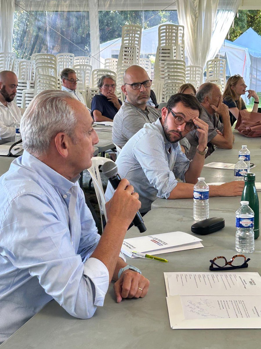 Les Centristes tweet media