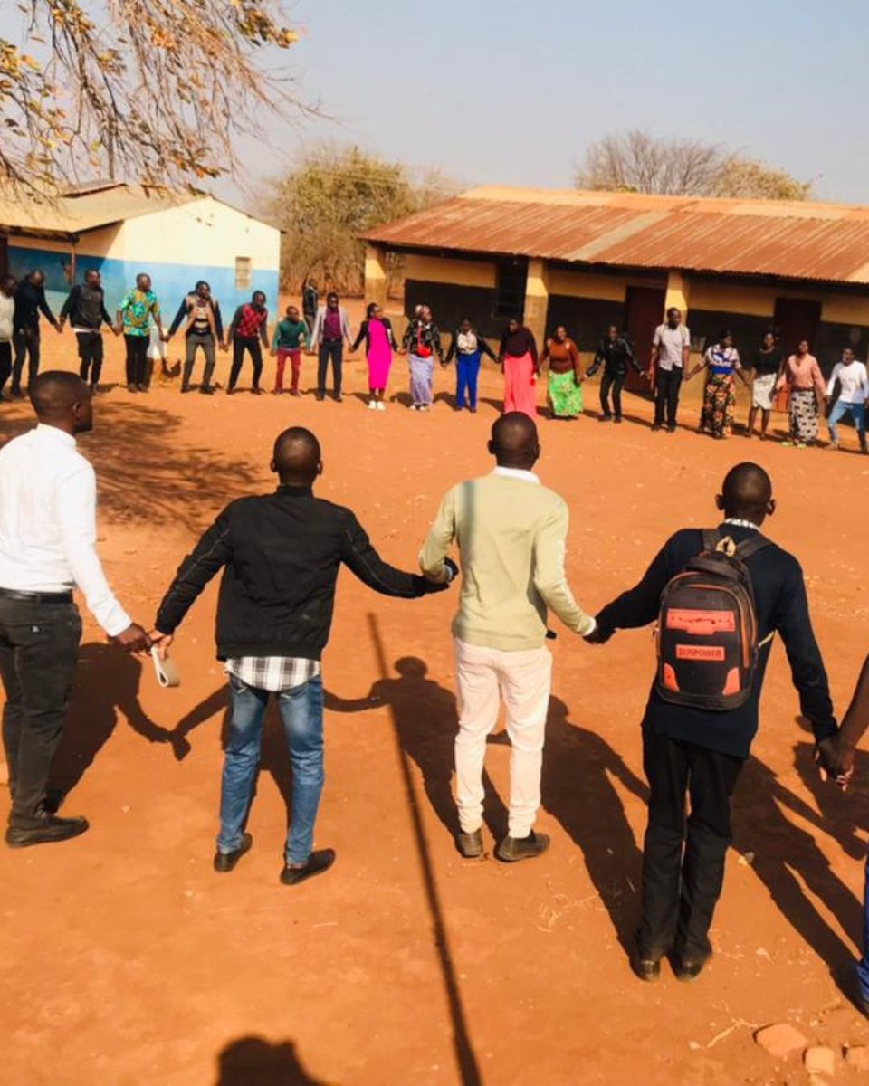 💡 Teachers in action! Our training sessions use energizers to make learning engaging and classrooms more dynamic. Educators learn, laugh, and lead! 🌟📚 #ImpactNetwork #TeacherTraining