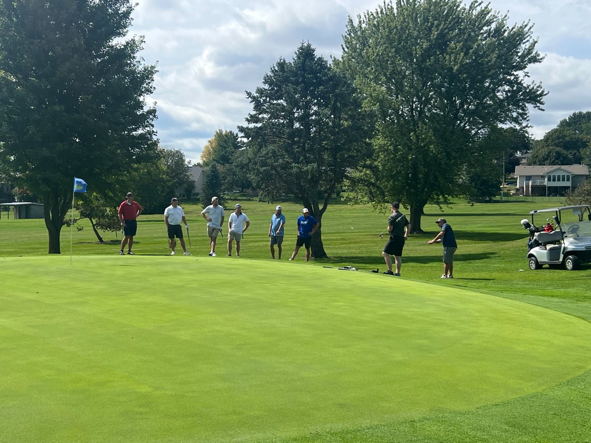 ☀️⛳ A perfect day for golf! Everyone is out enjoying the sunshine, great company, and a little friendly competition at the 3rd Annual Golf Tournament. 🙌💙
#wiasurf #CBsoccerclub #GolfDay #community