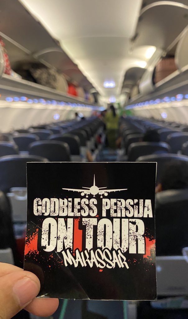 TenriPutra's tweet photo. @Persija_Jkt Karna diri ini telah berjanji, kau takkan pernah sendiri @Persija_Jkt 🎶 https://t.co/yiW3OIoLRI