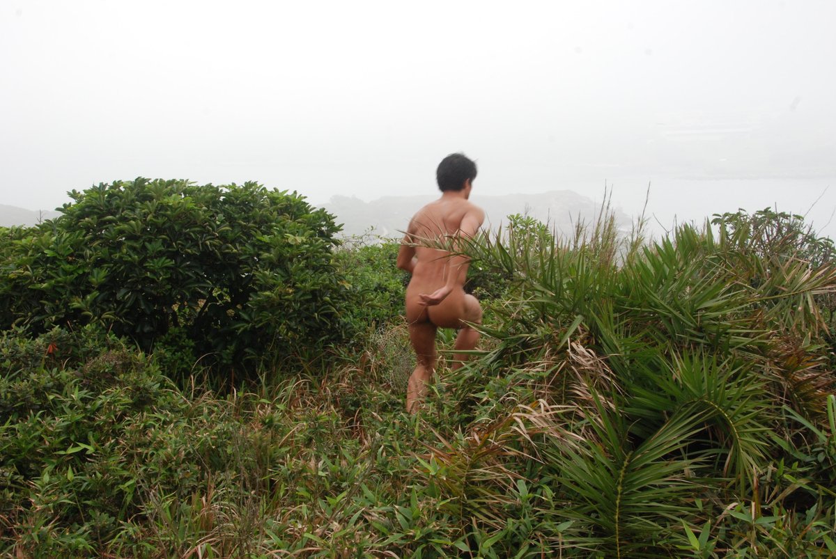 scudfilms.com/product/love-a…

”Love Actually…Sucks!” celebrates love that no one care but actual. Life is love, love as it is.