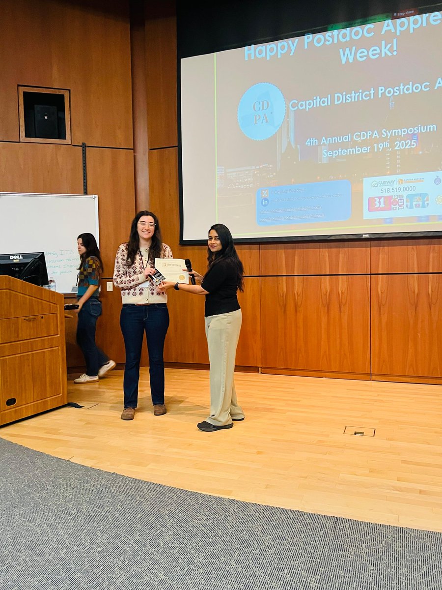 CapDistPostdocs's tweet image. The best talk awards goes to Dr. Alicia Rokes and to Dr. Samantha Lindberg #PostdocAppreciationWeek