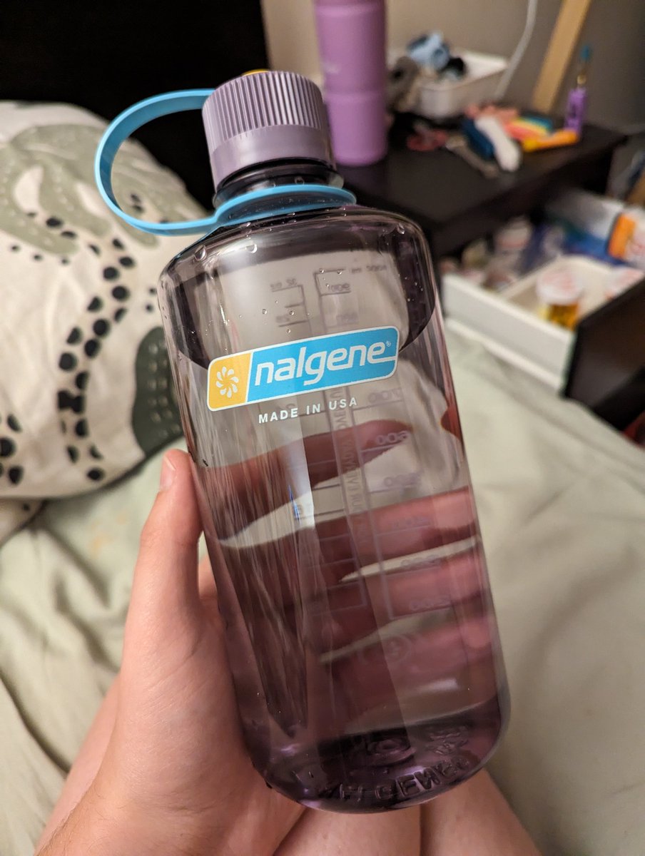 indecisive_eva's tweet image. okay I used to be a hater but I am officially a narrow mouth nalgene convert this is SO much nicer to sip from