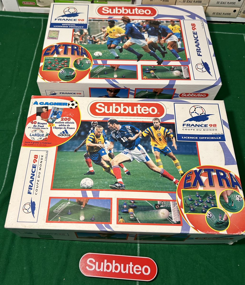 SubbuteoPad's tweet photo. Subbuteo France 1998 World Cup set UK version - Unused 

Unlike previous post, this version has no French team

Last picture shows different box fronts between UK &amp; French versions 

Rarity value unused 6/7-10

Rarity value as used 2/10

Price I would expect £50+ https://t.co/cWVXtaWSy0