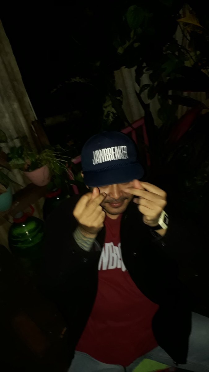 September ceria
Tpi banyak cerita