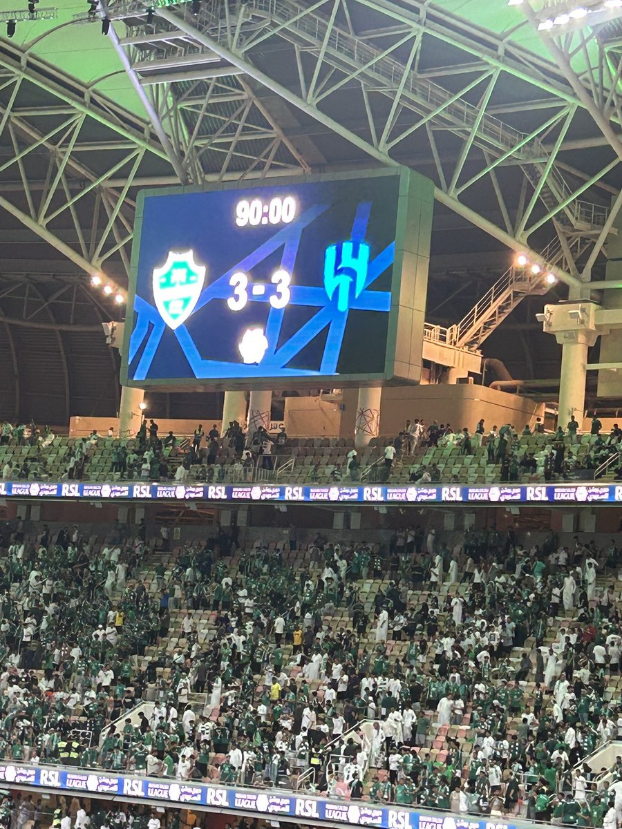 Nós contra todos ⭐️⭐️ tweet media