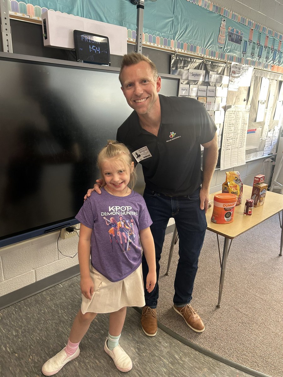 MrsMelissaYoder's tweet photo. We loved hearing from our families on career day! @RevereLocal https://t.co/M9grhJKie4