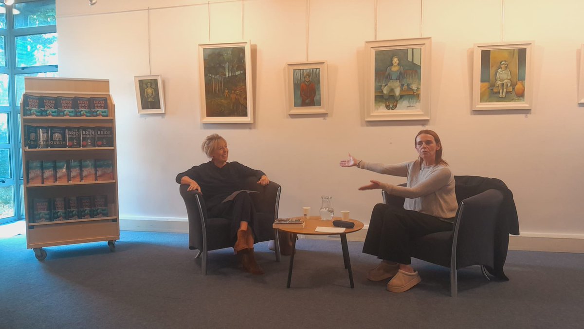 limklibraries's tweet image. Thanks to everyone who joined us in #DooradoyleLibrary this morning for our ‘Author to Author’ event with the always inspiring Karen Fitzgibbon and Siobhán MacDonald.
#LimerickLibraries #LocalLibrary #irishauthor #TakeACloserLook
@KarenFitzgibbo7 @SiobhanMMacD