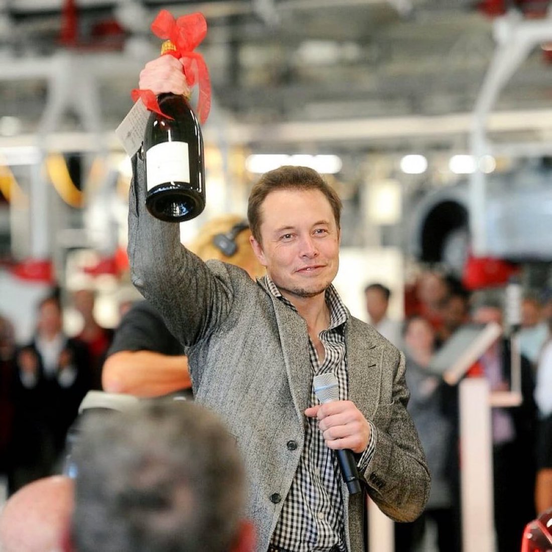 BREAKING: Elon Musk is worth half a billion and he’s using his resources for philanthropy.