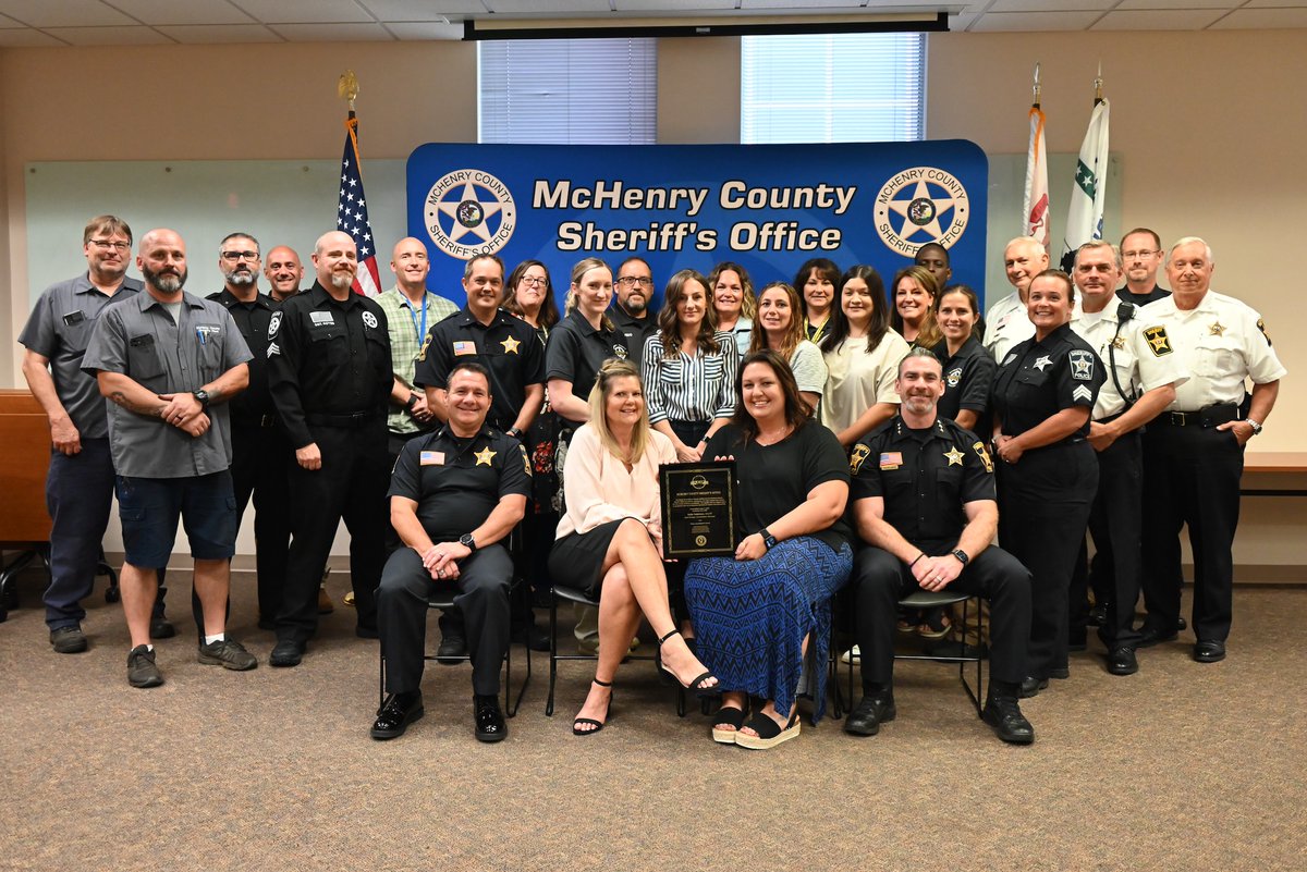 ILPoliceChiefs's tweet image. Congratulations to the McHenry County Sheriff’s Office on achieving ILEAP Accreditation! Vice President Dan Ryan was there to present the plaque this week.

#ILEAP #Accreditation #ILACP #LawEnforcementExcellence #McHenryCounty #Illinois #LawEnforcement