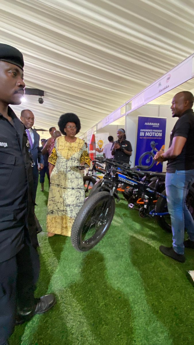 HarakkaEMobilit's tweet image. We were thrilled to showcase our Harakka eMobility foldable e-bike at the @nemexpo24 2025, a two-day event that wrapped up yesterday.
A heartfelt thank you to the organizers @STIsecretariat  and @KiiraMotors Corporation for hosting such a well-curated platform. Special…