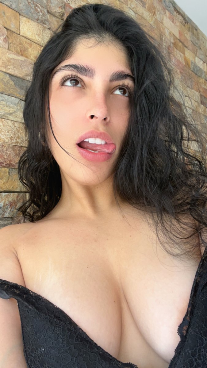 brixiedollx's tweet photo. @Roman90310848 Let me show mine on my FREE OF 😁 https://t.co/h7VxPvjAHH