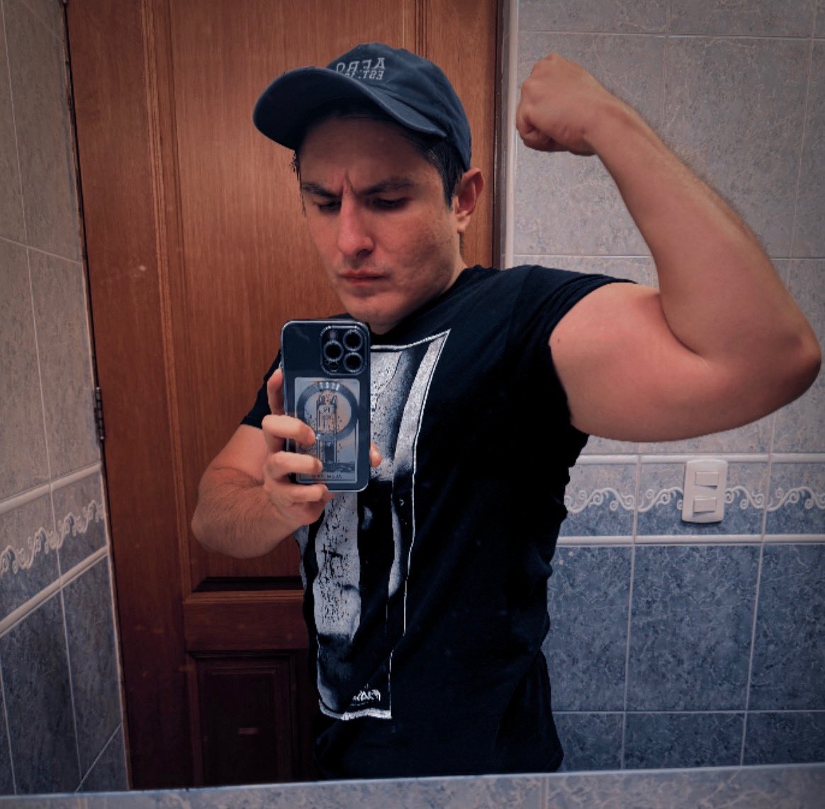 drvcarlos1's tweet image. “My tongue is sacred, I speak upon what I like
Your energy is yours and mine is mine
My face is sitting, I don't need no disguise
Don't comment on my body, do not reply
Your business is yours and mine is mine”
🪲💀⚖️👁️
#Gains #Gym #Guy #GuyFit #biceptember2025