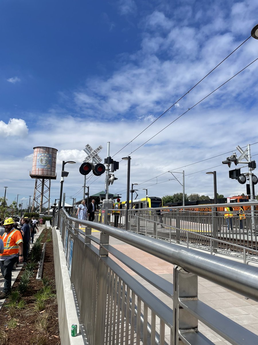 Smendley's tweet image. Excited for the new Pomona North extension of the @metrolosangeles A Line - it will cut 10 minutes off my commute to work each day, is cheaper than driving my car, and gets me one step closing to going car-free in LA. A better world is possible!