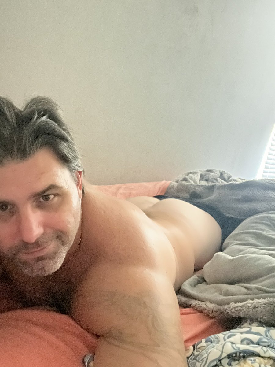 Cheek alert 🚨 #booty #ass #cheeks #dilf #daddy #solomale #solo Smack it #fun #horny #butt #dadbutt