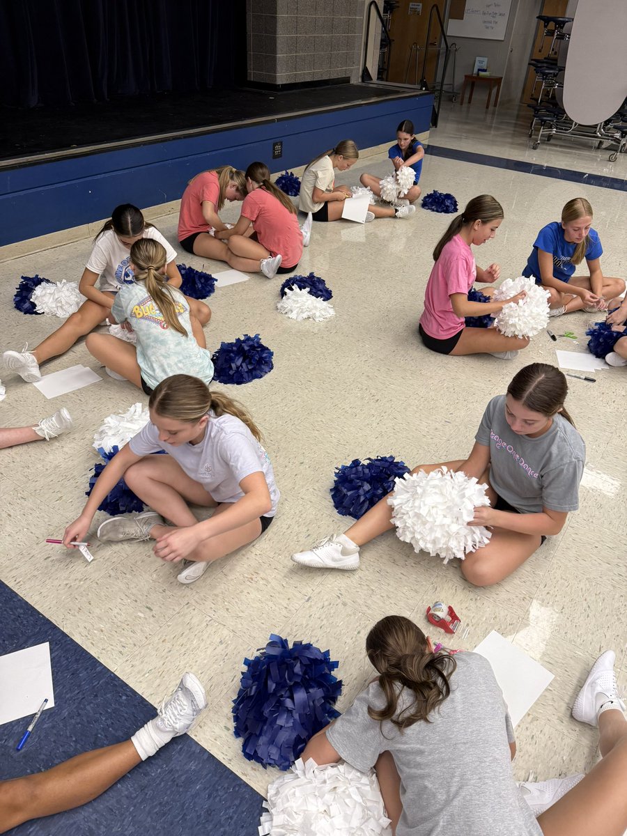 Natalie Flora tweet media