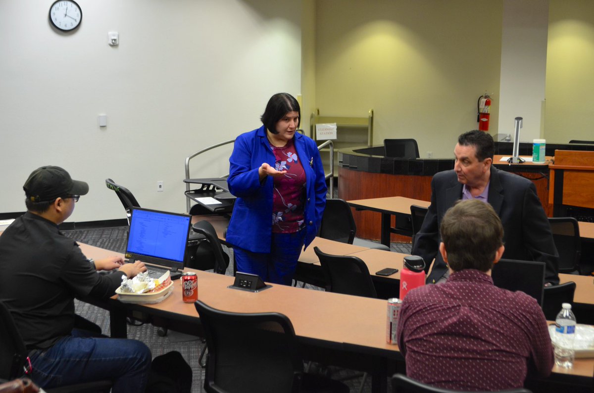 UNLVINGG's tweet image. Last week, we welcomed Pro Bono Program Director William O. Voy and Supervising Attorney Chelsea A. Crowton for a special presentation on the Southern Nevada Senior Law Program. We thank them for sharing their time &amp;amp; insight with our students

#unlvingg #boydlaw #seniorlawprogram