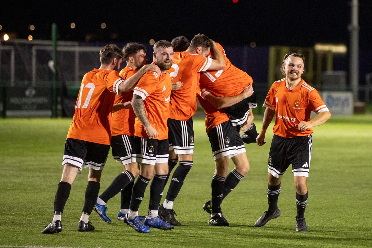 FA WALES (@fawales) on Twitter photo 🤩 <a href="/BroughtonUtd/">Broughton United Football Club🟠⚽️</a> progress on penalties!
A place in Round Two secured ✅
#JDWelshCup 🤩 <a href="/BroughtonUtd/">Broughton United Football Club🟠⚽️</a> progress on penalties!
A place in Round Two secured ✅
#JDWelshCup