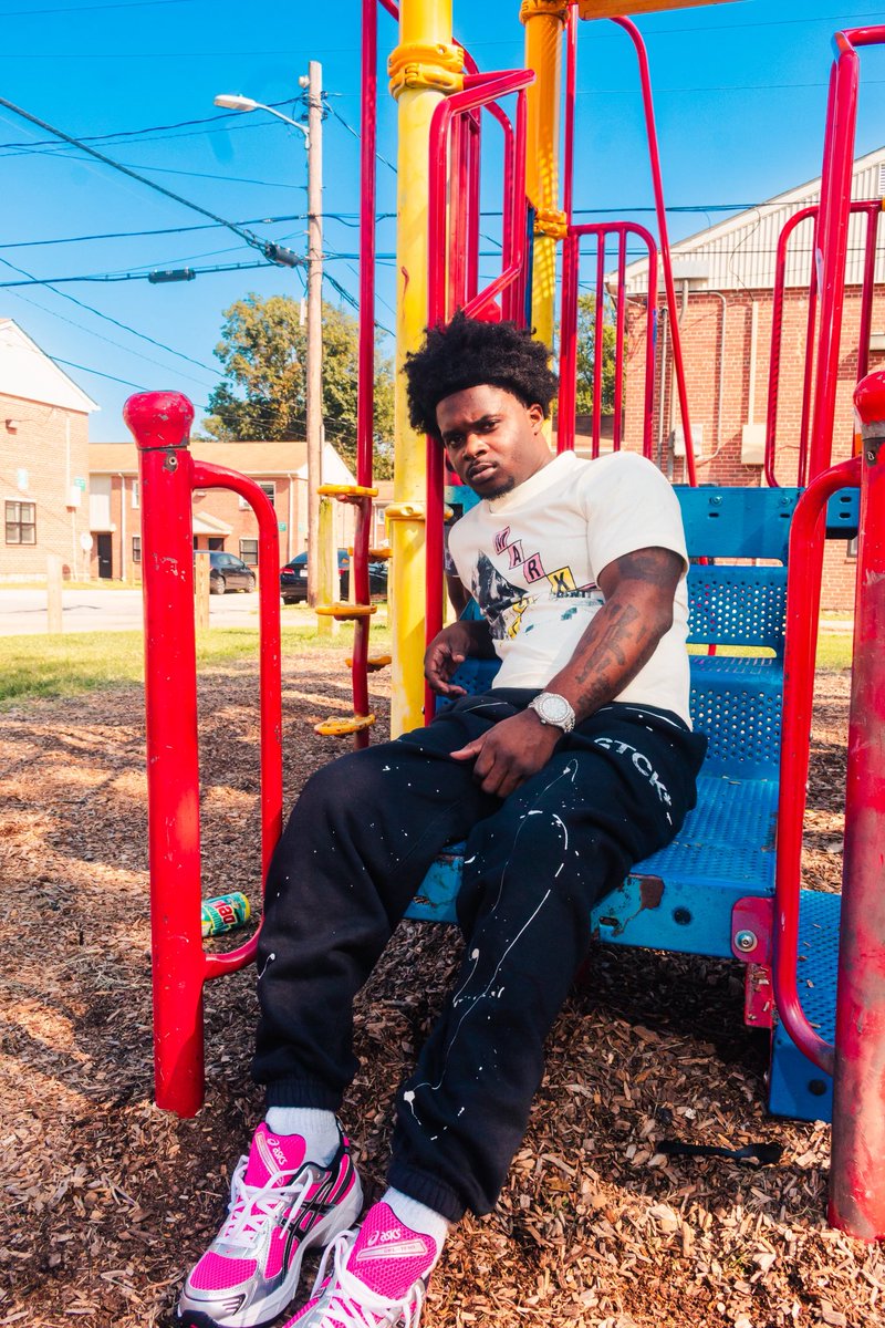 stnf_stuff🏚️ tweet media