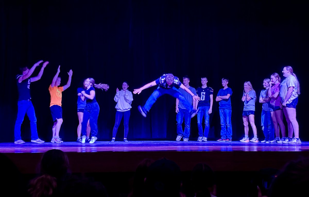 hcsdogpound's tweet photo. Homecoming Friday -- Huskie Pride + pep rally 🎤 #heartlandhuskies https://t.co/cNMI9eYYqy