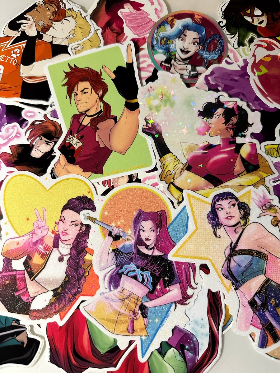 The new stickers have arrived ✨✨✨

my little army is getting bigger and bigger (and sparkling)😏

#stickers #xmen #xmen97 #gambit #jubilee #kpopdemonhunters