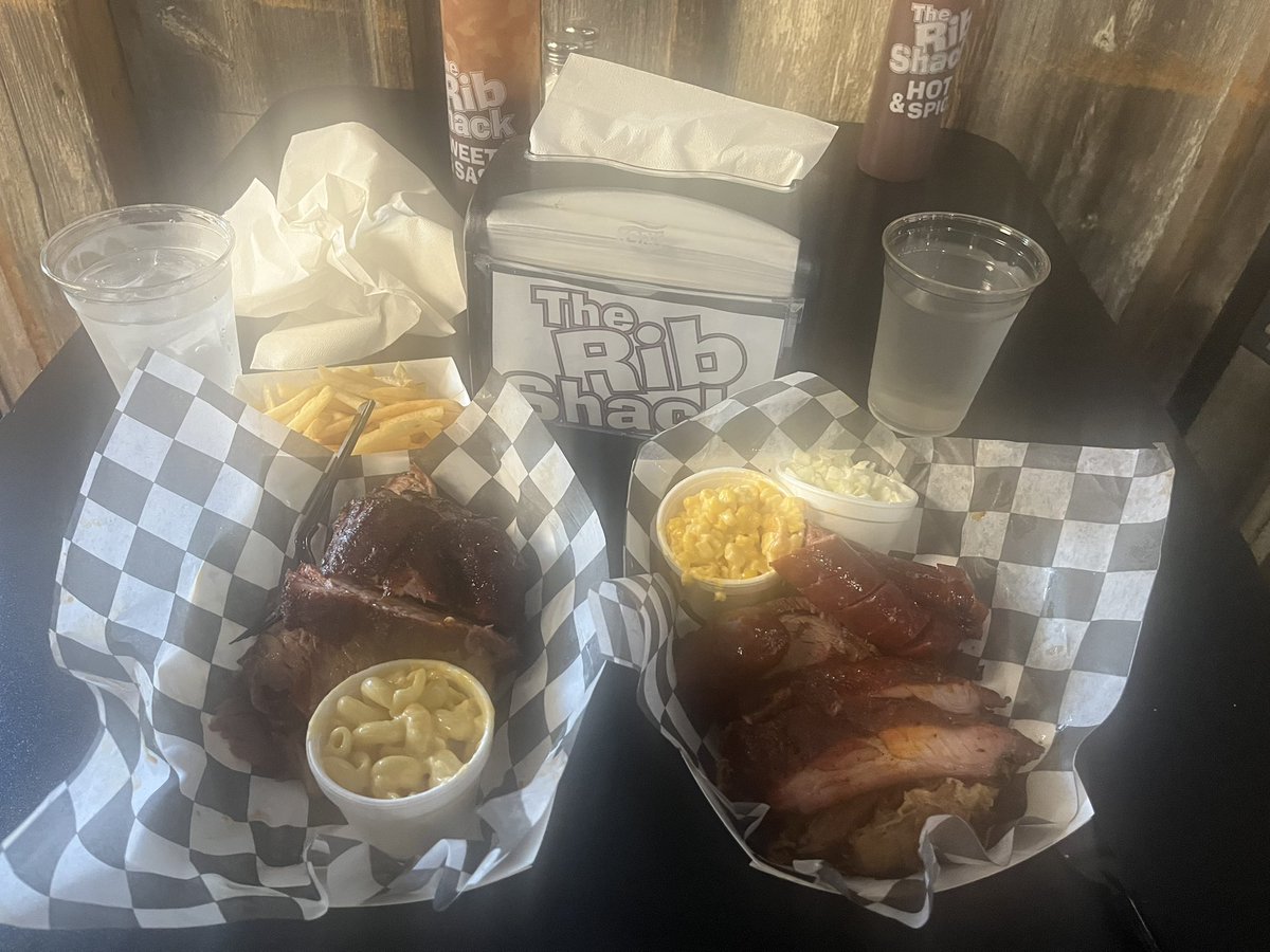 Tell me you’re almost to <a href="/knoxvilleraces/">Knoxville Raceway</a> without saying it…
See you in a bit <a href="/FloRacing/">FloRacing</a> <a href="/DustinJarrett/">Dustin Jarrett</a> <a href="/RealBenShelton/">Ben Shelton</a> <a href="/EssexLucasOil/">James Essex</a> <a href="/lucasdirt/">#𝗟𝘂𝗰𝗮𝘀𝗗𝗶𝗿𝘁 🏁</a>