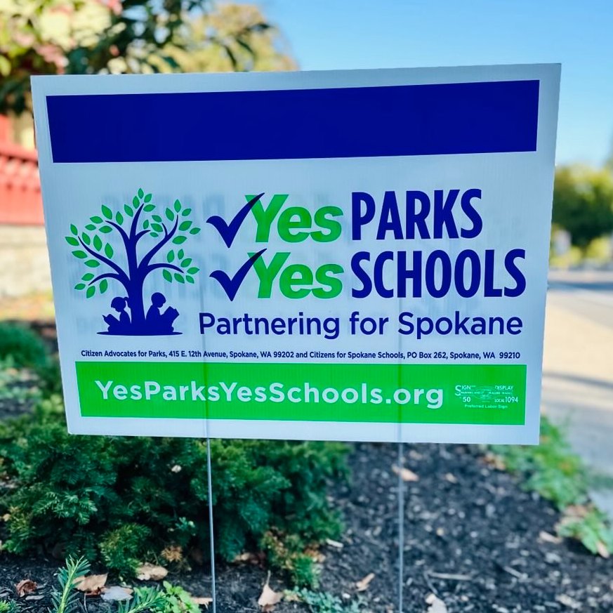 CarmelaConroy's tweet image. Delighted to run into #Spokane City Council Member @kittyklitzke at the grand opening of #VOA Crosswalk shelter for homeless youth. We agree on the importance of the initiatives to support our parks and schools, of saying #YesToKids!