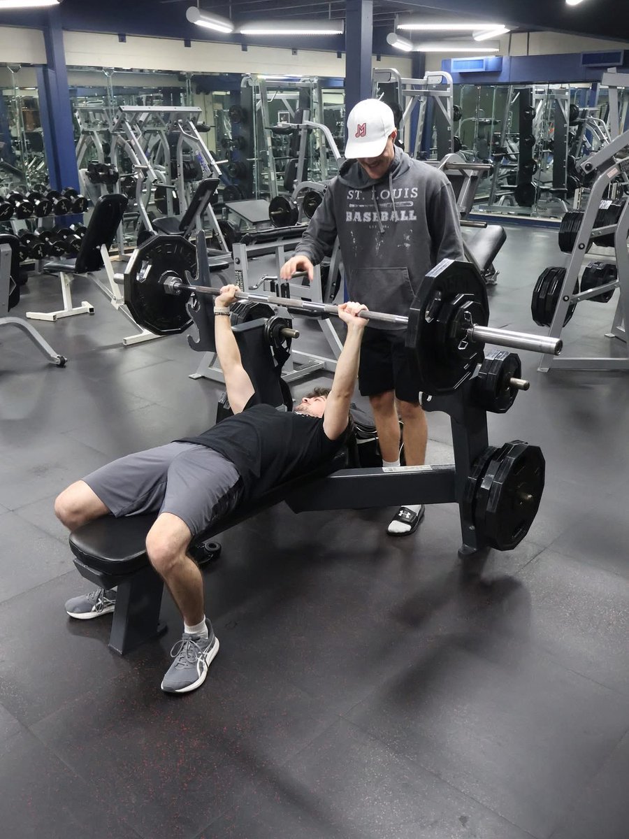 Whether you’re lifting with friends or spinning side-by-side, fitness is better when we do it together. Bring the whole crew with our affordable Family Membership or take your training up a notch with Small Group sessions led by certified trainers.
➡️colliervilletn.gov/FitnessCenter