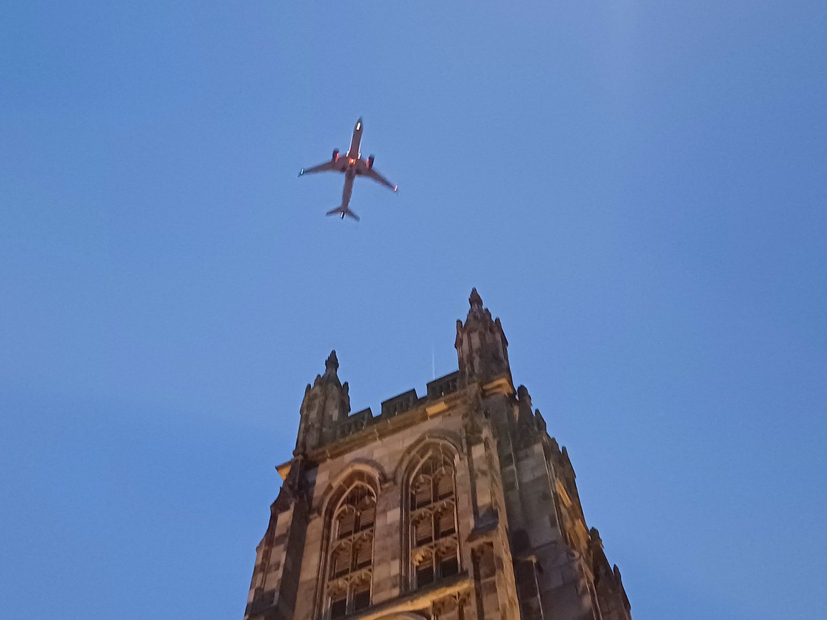 The Milltown brothers were on top form tonight.  An absolute favourite band of mine since seeing them in Telford in  1991