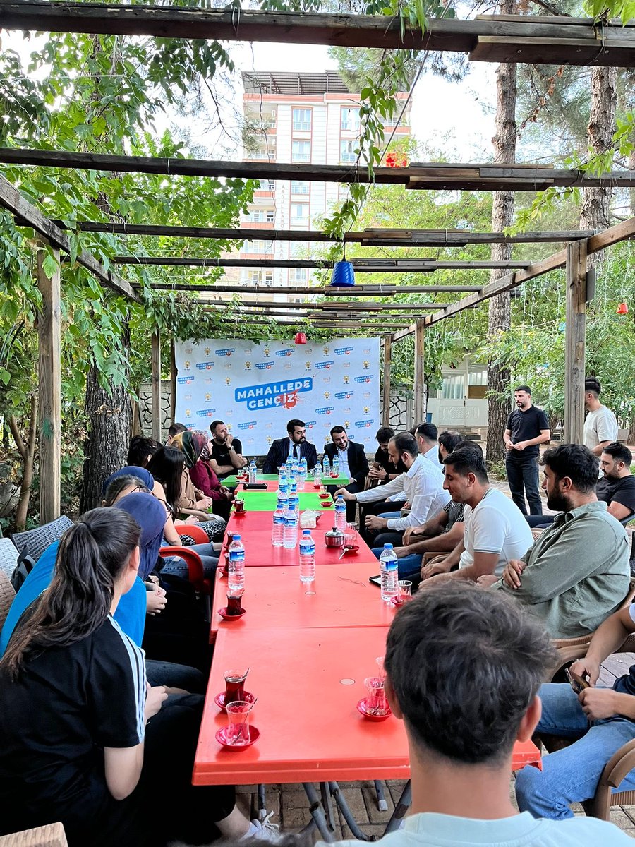 Eyüp Ağırtmış (@eyupagirtmis) on Twitter photo 📍 Baykan 
  “Mahallede Gençİz” Programı ile genç  kardeşlerimizle buluştuk  ve onlarla hoş sohbet eşliğinde fikir alışverişi gerçekleştirildik.
Bu Şehrin Her Sokağında Ak Gençliğin İzi Var. 📍 Baykan 
  “Mahallede Gençİz” Programı ile genç  kardeşlerimizle buluştuk  ve onlarla hoş sohbet eşliğinde fikir alışverişi gerçekleştirildik.
Bu Şehrin Her Sokağında Ak Gençliğin İzi Var.