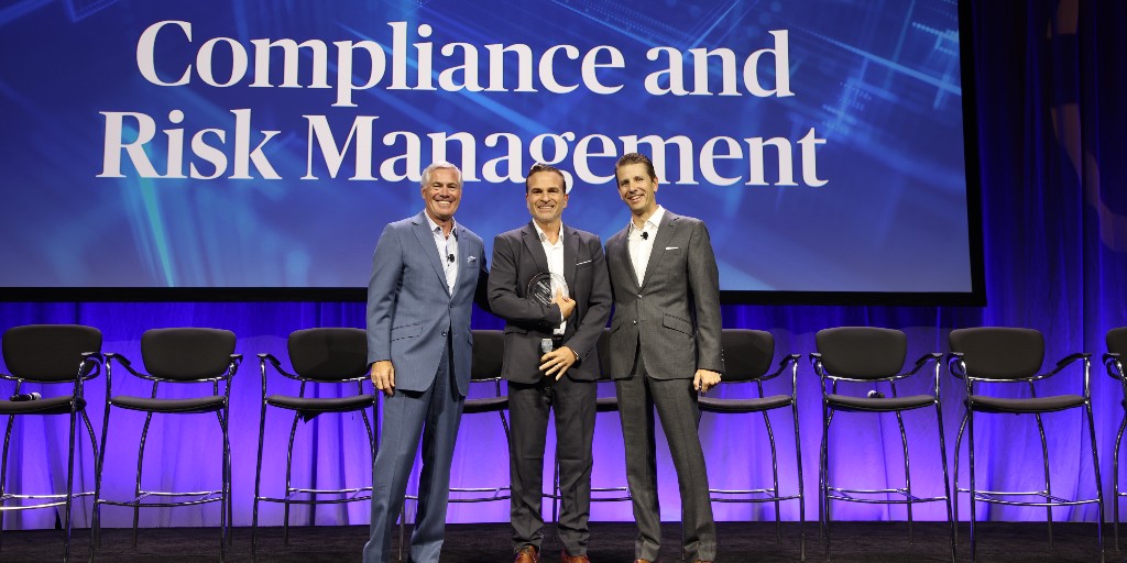 Paychex's tweet image. 💙👏 Congratulations to our Compliance and Risk Management team for being awarded this year&apos;s Paychex Community Impact Award! From supporting @UnitedWay to many other organizations throughout the year, they show what #PaychexCares is all about.

#PaychexProud #CommunityImpact…