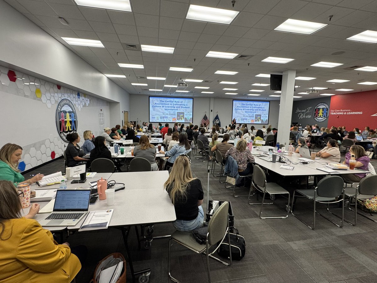 Ken_Oertling's tweet image. Day 4️⃣ ✅ Over the past four days, more than 350 PLC leaders have been trained in effective assessment practices with renowned expert Nicole Dimich. Today wrapped up an incredible series to strengthen instruction and student learning. 👏 #AssessmentMatters💯
#YouBelongHere📍