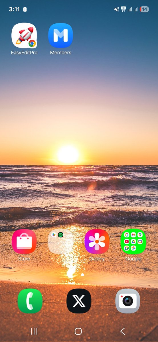 sid7048's tweet photo. Dear @SamsungIndia @SamsungMobile its been only 2 years plus of ny samsung galaxy s21fe and after updating the phone in recent time i to 2 white line on my phone what is wrong with samsung these days battery is not good and now this screen problem please give solution https://t.co/33PGbIMgOl