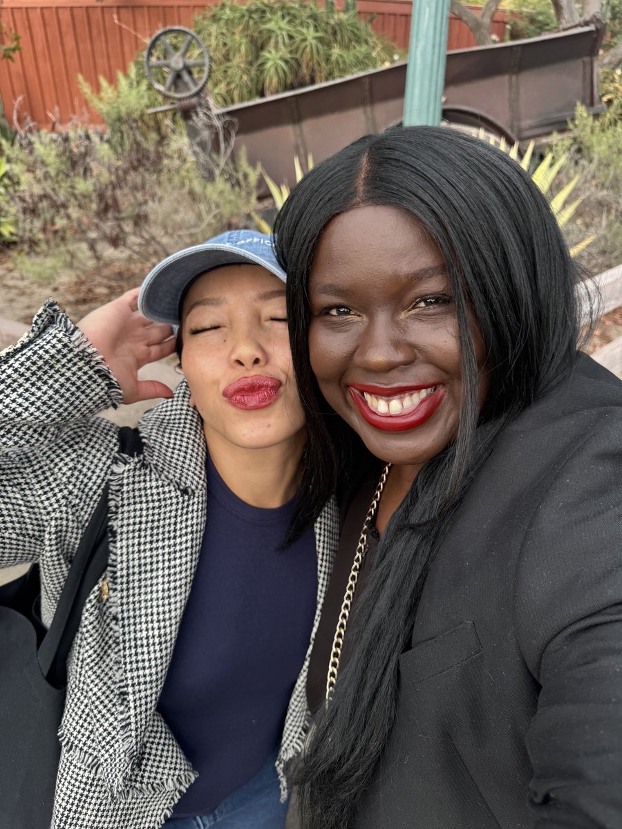 AlwaysEating__'s tweet image. We had a blast on Opening Day at @knottsscaryfarm thanks for the invite!! #scaryfarm #spookymonth