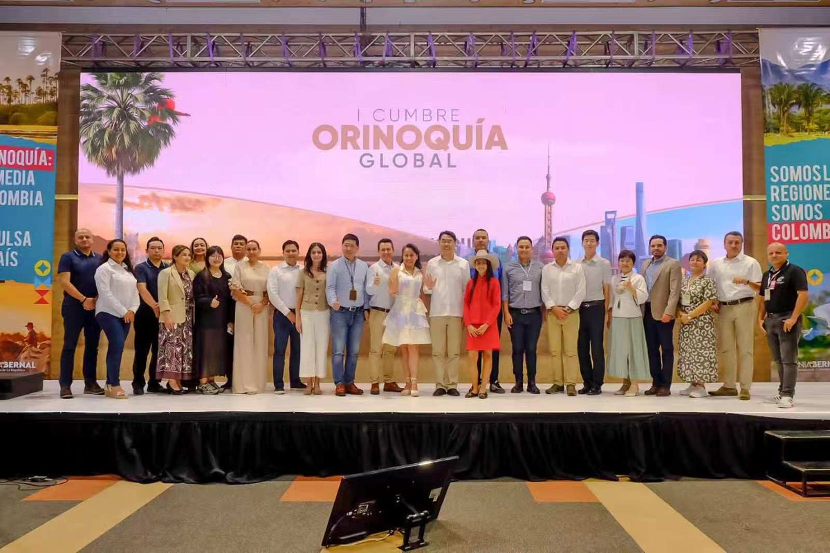 china_embajada's tweet photo. La I Cumbre Orinoquía Global, China-Orinoquía 2025, con alta participación del sector político y empresarial, abrió la puerta de inversión, comercio y desarrollo sostenible, creando un futuro próspero y mutuamente beneficioso.🇨🇳🇨🇴🫡 https://t.co/joCi7QBszL