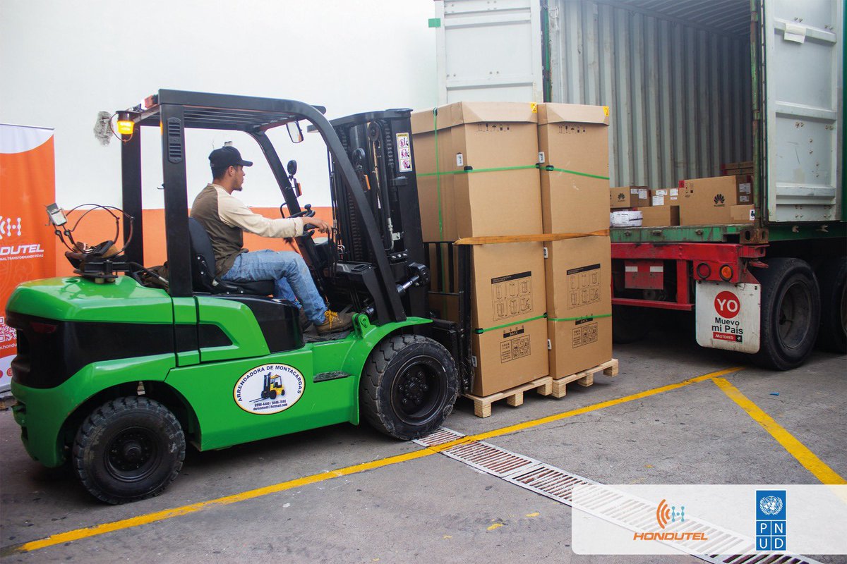 Desde <a href="/pnud/">ONU Desarrollo</a>, acompañamos a <a href="/GobiernoHN/">Gobierno de Honduras</a> en la modernización de <a href="/HONDUTEL_HN/">HONDUTEL</a>.
Más de L.400 millones para cerrar la brecha digital y conectar a Honduras con tecnología de punta.
¡Transformación que impacta vidas!