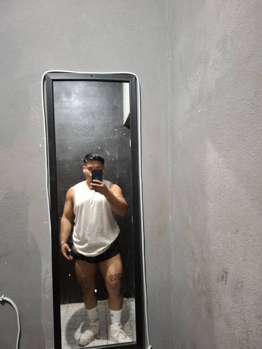 Alexis_VM97's tweet photo. Que ganotas de que me den como cajón que no cierra 🥴😏🏳️‍🌈 https://t.co/AmSFRuRNIi
