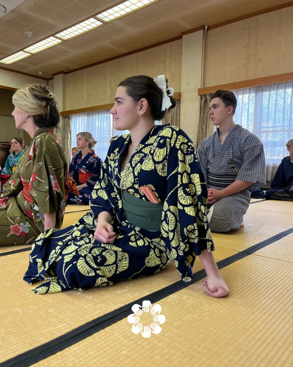 UnitedPlanet's tweet image. Volunteering in Japan is a story you’ll carry for life. 🇯🇵

#VolunteeringInJapan #JapanVolunteer #CulturalExchange #VolunteerAbroad
#whenyouvolunteerin #volunteerinjapan