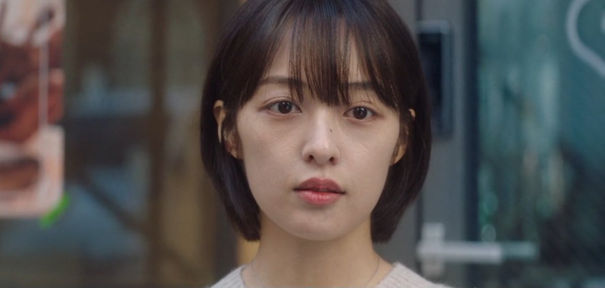 If she's not the copycat killer, I'm going to be absolutely shocked. They want us to think she's an insignificant character, but I can't stop focusing on her whenever she comes on screen. She's up to something. She's sneaky!

#QueenMantisEp5 #QueenMantis