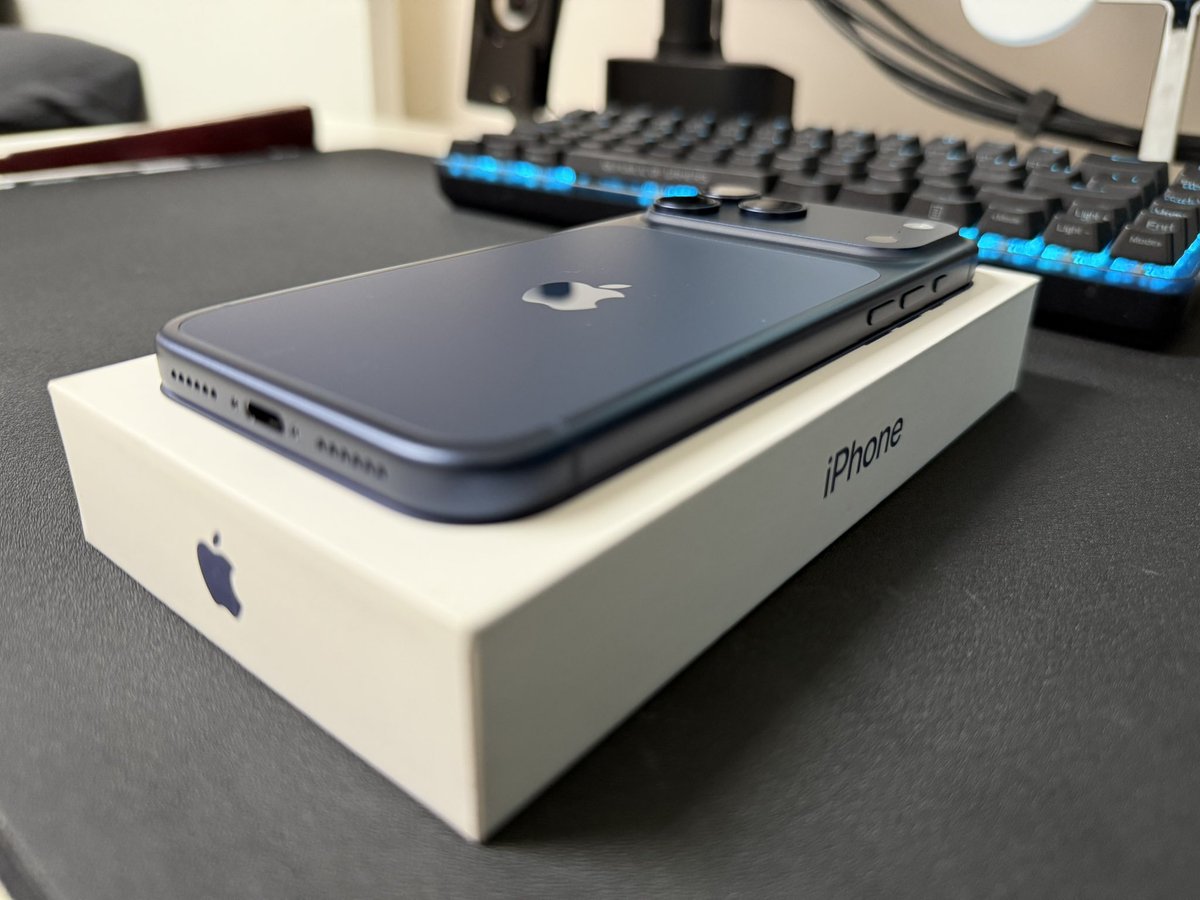 Aaerox's tweet photo. 📱 https://t.co/tqrl6zcIfq