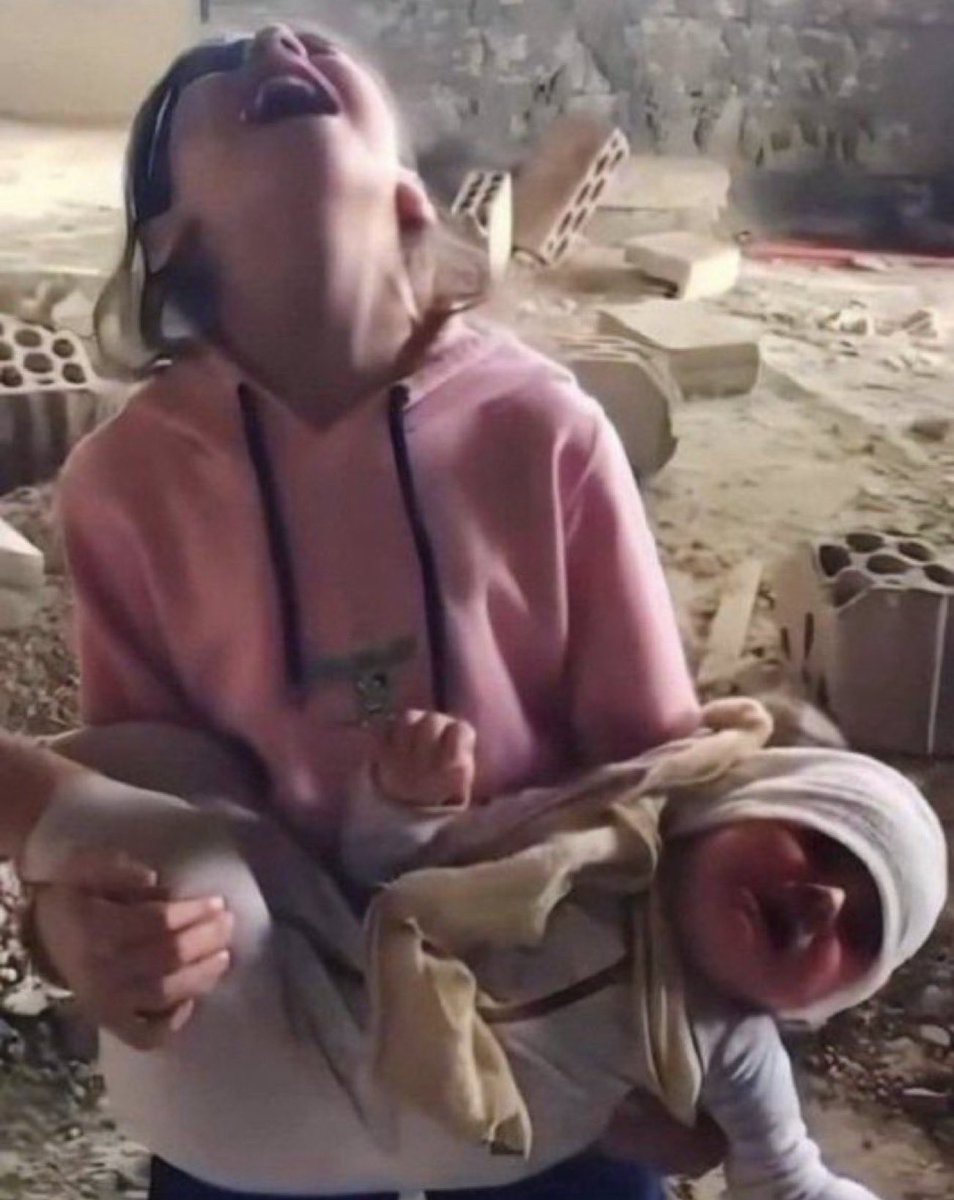 Yükü kendinden ağır çocukların yaşadığı yerdir #Gazze #GazzaCallsUs