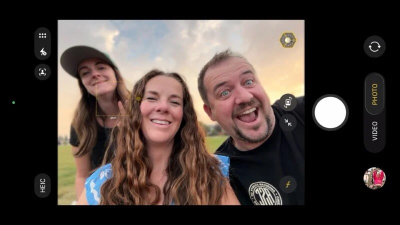 ZorzStudios's tweet image. #iPhone17Pro and #ProMax review for #photographers: a welcome focus on #hardware zorz.it/eESOe | #ChrisNiccolls #AppleiPhone17Pro #iPhone17ProMax #iPhoneAir #MobilePhotography #review #SmartphonePhotography