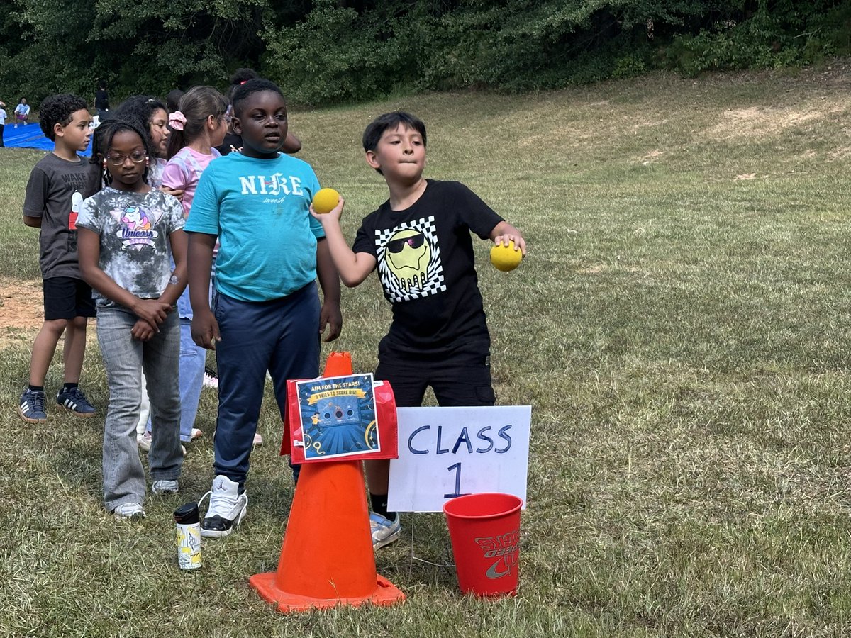 Powder Springs ES tweet media