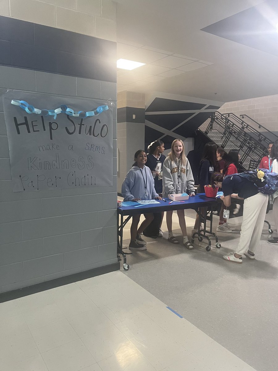 ShadowRidgeMS's tweet image. Kindness Week was a blast! 💛 We kicked off each day with positive greetings 👋, shared smiles 😊, wrote thank you notes ✍️, and built an awesome kindness chain 🔗 that kept growing with every act of kindness!
Let’s choose kindness everyday!

#LISDBEKIND #OneLiSD