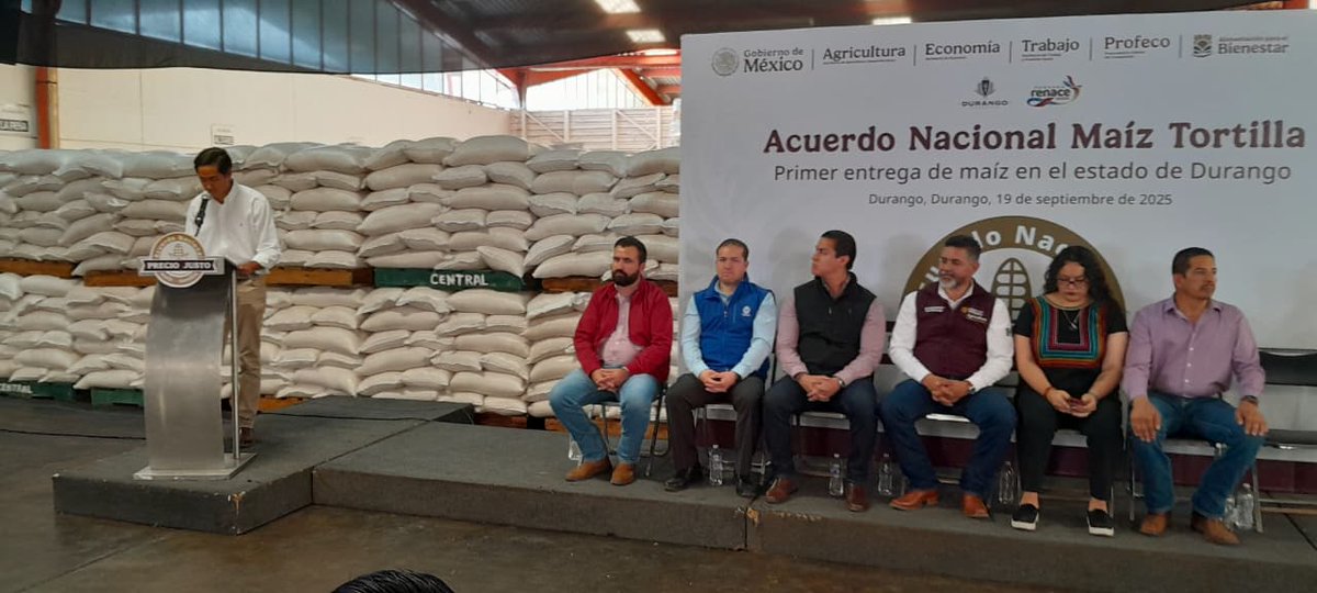 Avanza el Acuerdo Nacional #MaízTortilla en Durango. 

El día de hoy se realizaron las primeras entregas de toneladas de maíz grano a dueñas y dueños de tortillerías, fortaleciendo la red nacional que garantiza tortillas de calidad, a precio justo y con beneficios para