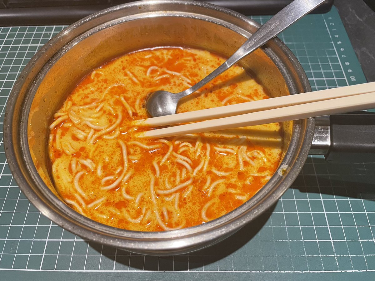 Instant laksa noodles with zero toppings