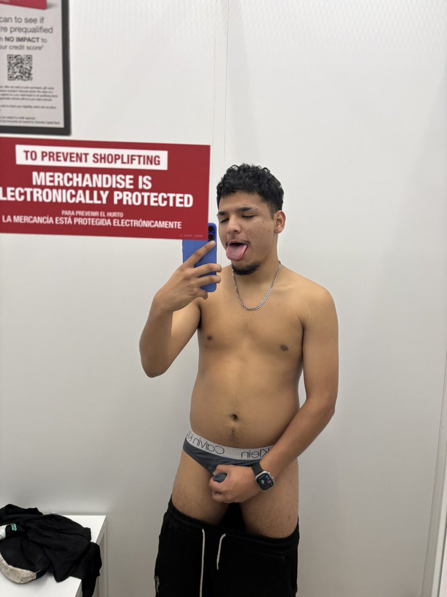 goongushboy's tweet photo. High asf at this store mad asf that I didn’t bring my pocket pussy I wanted to goon so bad https://t.co/156dDKjQIy