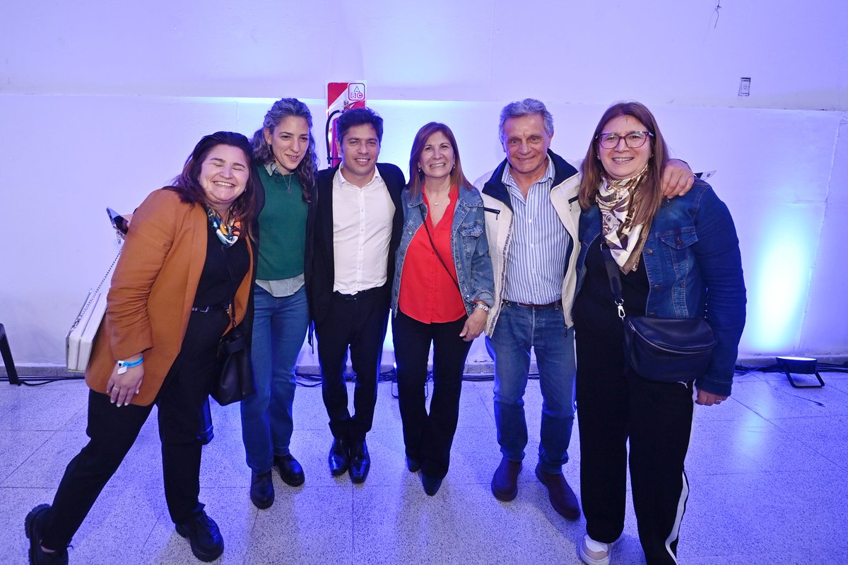 Compartimos un encuentro encabezado por <a href="/Kicillofok/">Axel Kicillof</a> en Ensenada, Junto a candidatos nacionales de #FuerzaPatria, intendentes, legisladores provinciales, dirigentes locales y ministros de la <a href="/BAProvincia/">Gobierno PBA</a>, de cara al último tramo de la campaña.

En septiembre quedó demostrado que